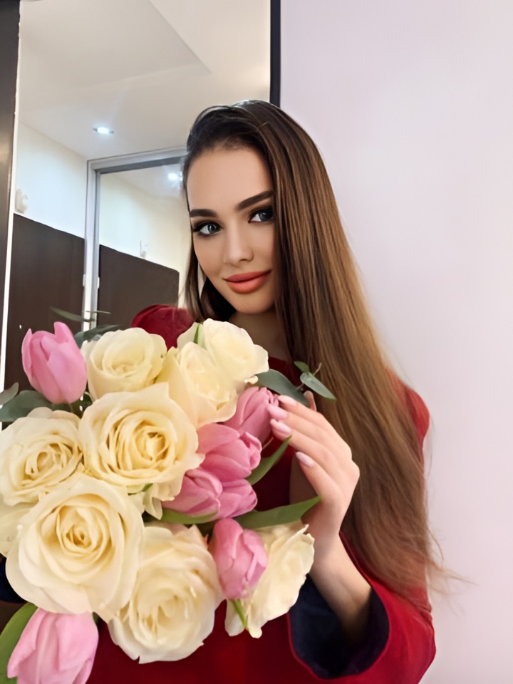 Илона привлекальеная девушка из Саракташ цена от 4000 руб