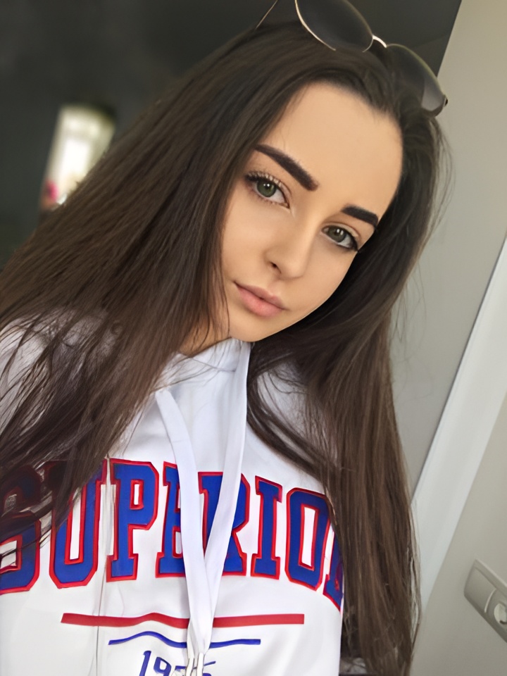 Рената привлекальеная девушка из Саракташ цена от 5000 руб