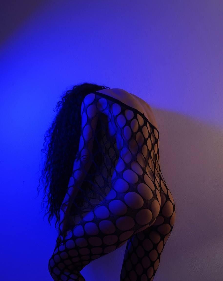 Эмма привлекальеная девушка из Саракташ цена от 6000 руб