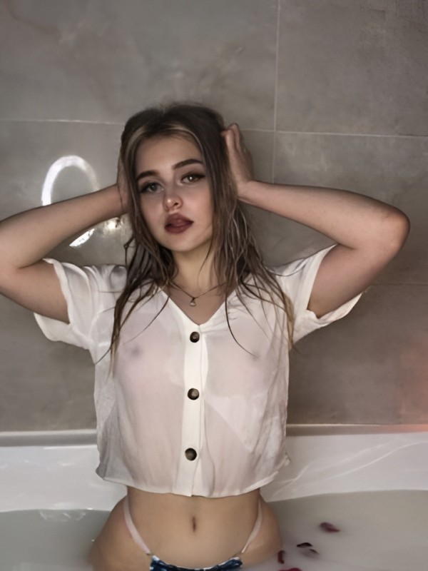 Илона привлекательная девушка из Саракташ цена от 2500 руб