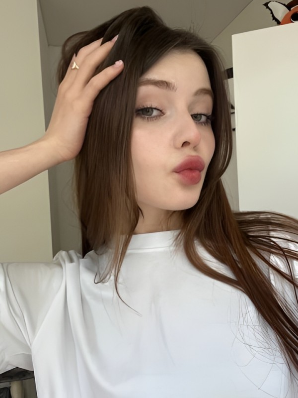 Инна привлекательная девушка из Саракташ цена от 1500 руб