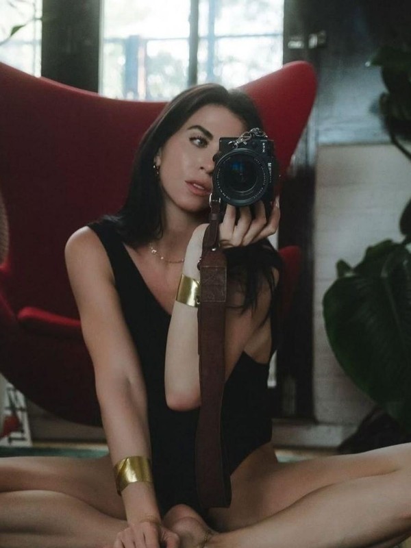 Арина привлекательная девушка из Саракташ цена от 6000 руб